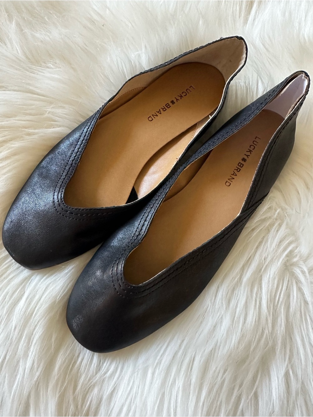 Alba Black Leather Women's Ballet Flats